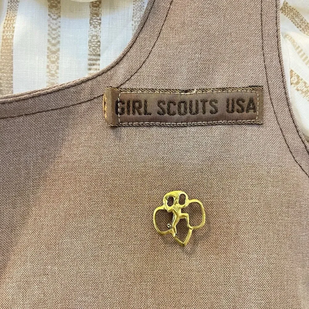 Vintage Girl Scouts Brownie Uniform Jumper Dress and Blouse Pin Set Girls Size 7